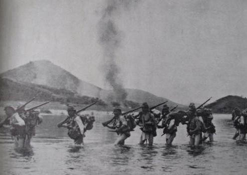 老农回家种地，49年后才知自己炸死过日本中将，