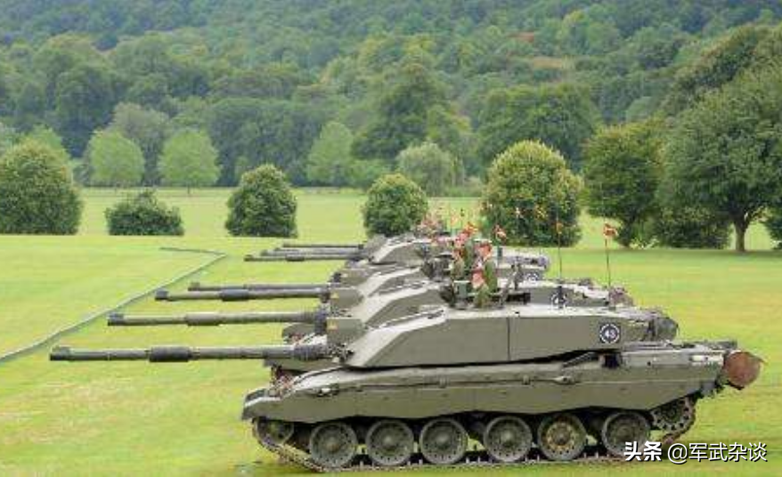 20艘核潜艇没钱拆、今年开始退役E-3预警机，缺钱