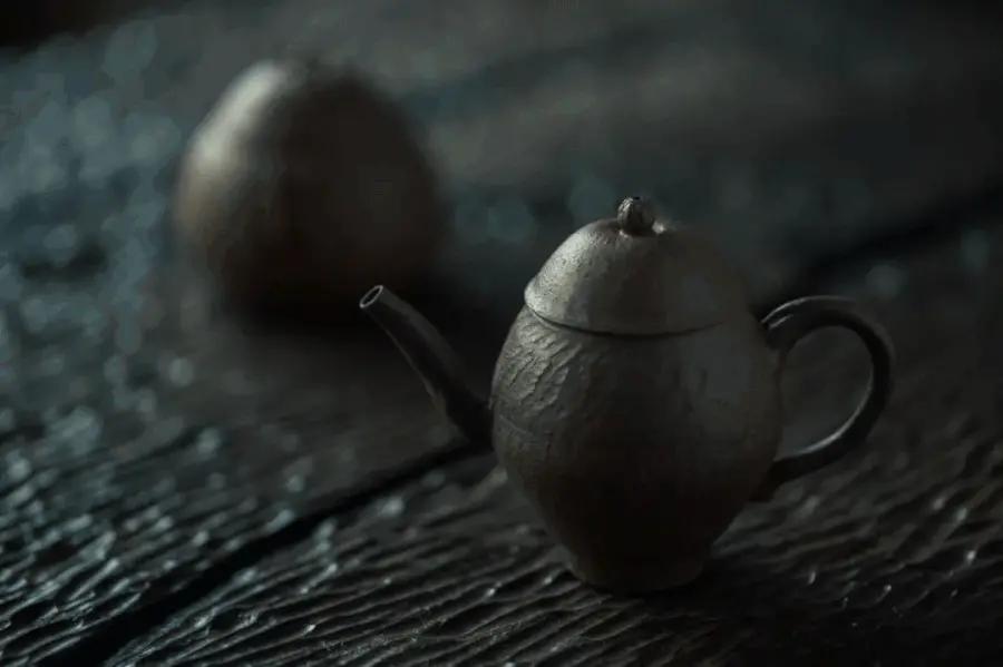 一人饮：做陶、饮茶和思考的日常，器物从0到1的创作现场实录