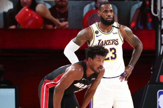 40+11+13！！士官長40+11+13創8大神蹟，比肩詹韋直衝熱搜第一（影）-黑特籃球-NBA新聞影音圖片分享社區