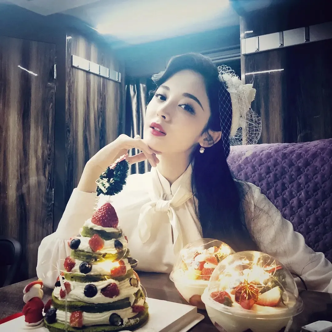 旗袍美人将霸屏！景甜刘亦菲娜扎民国造型大比