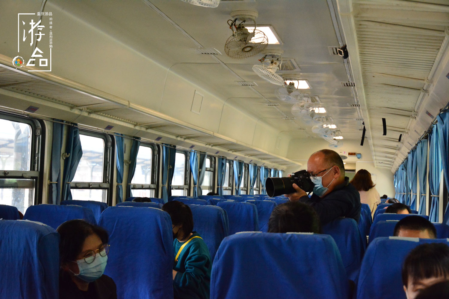 重庆菜园坝站的“绿皮公交”，2块钱登上5612，10分钟抵达黄桷坪