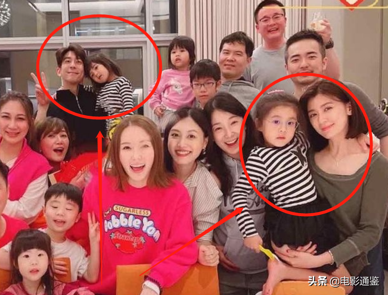 漂亮姐妹花！ 咘咘波妞穿同款衣服合影，這顏值不當童星可惜了