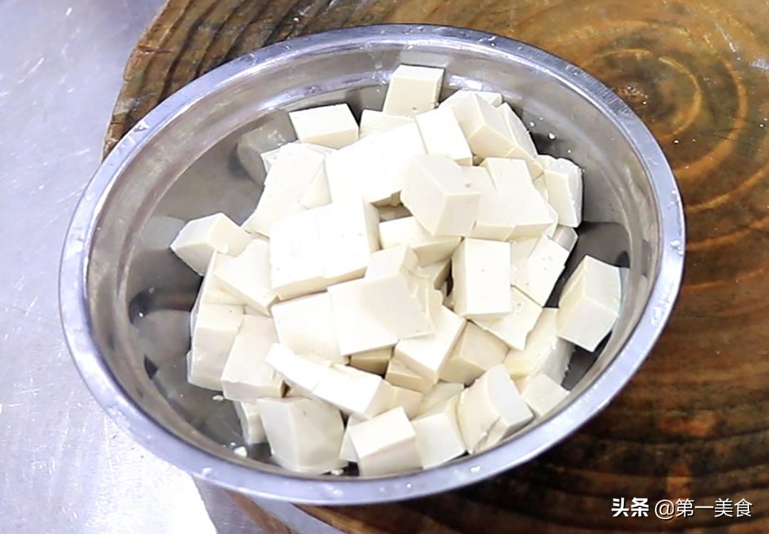 图片[2]-【煎豆腐】做法步骤图 厨师长教你方法和技巧 嫩滑入味-起舞食谱网