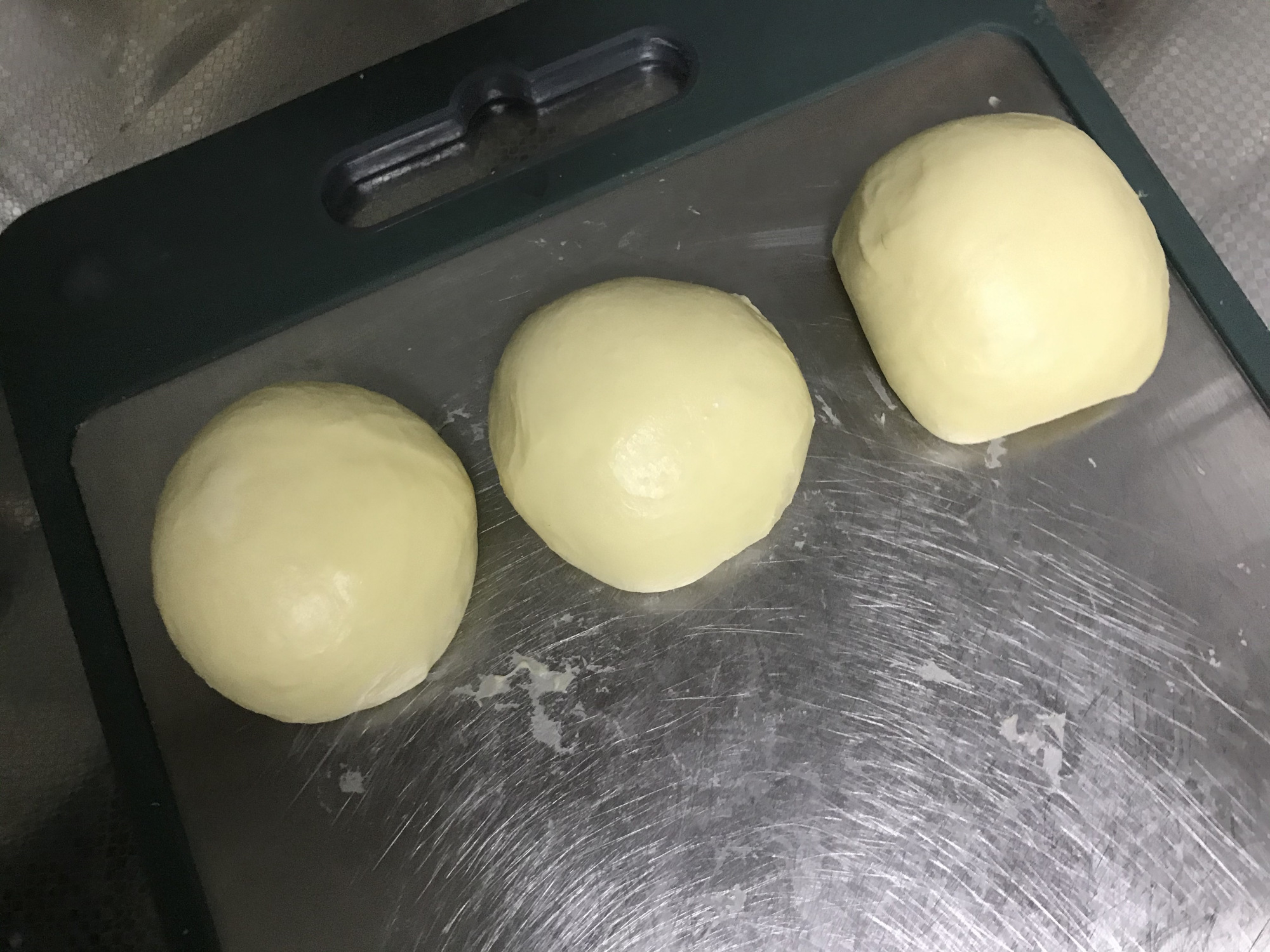 用了6年的麵包方子，還是最愛它，蓬鬆暄軟，細膩拉絲，放3天不硬