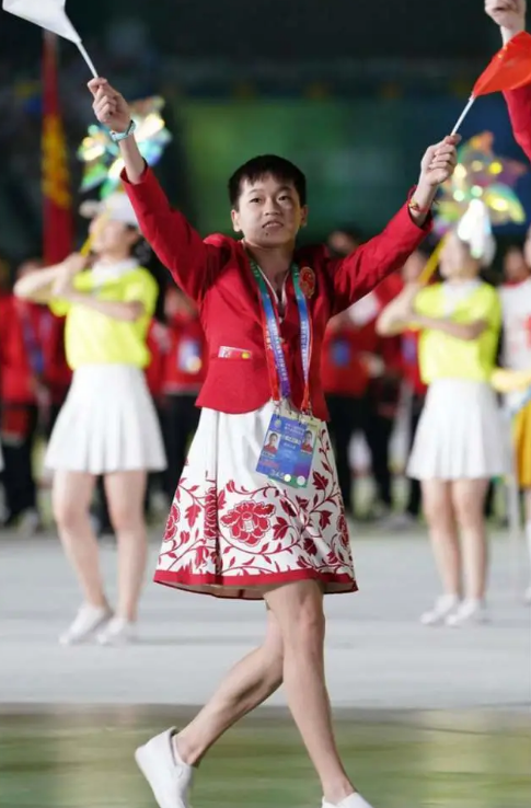 全红婵身价再翻一倍！14岁首登福布斯精英榜，广告商争相与她合作