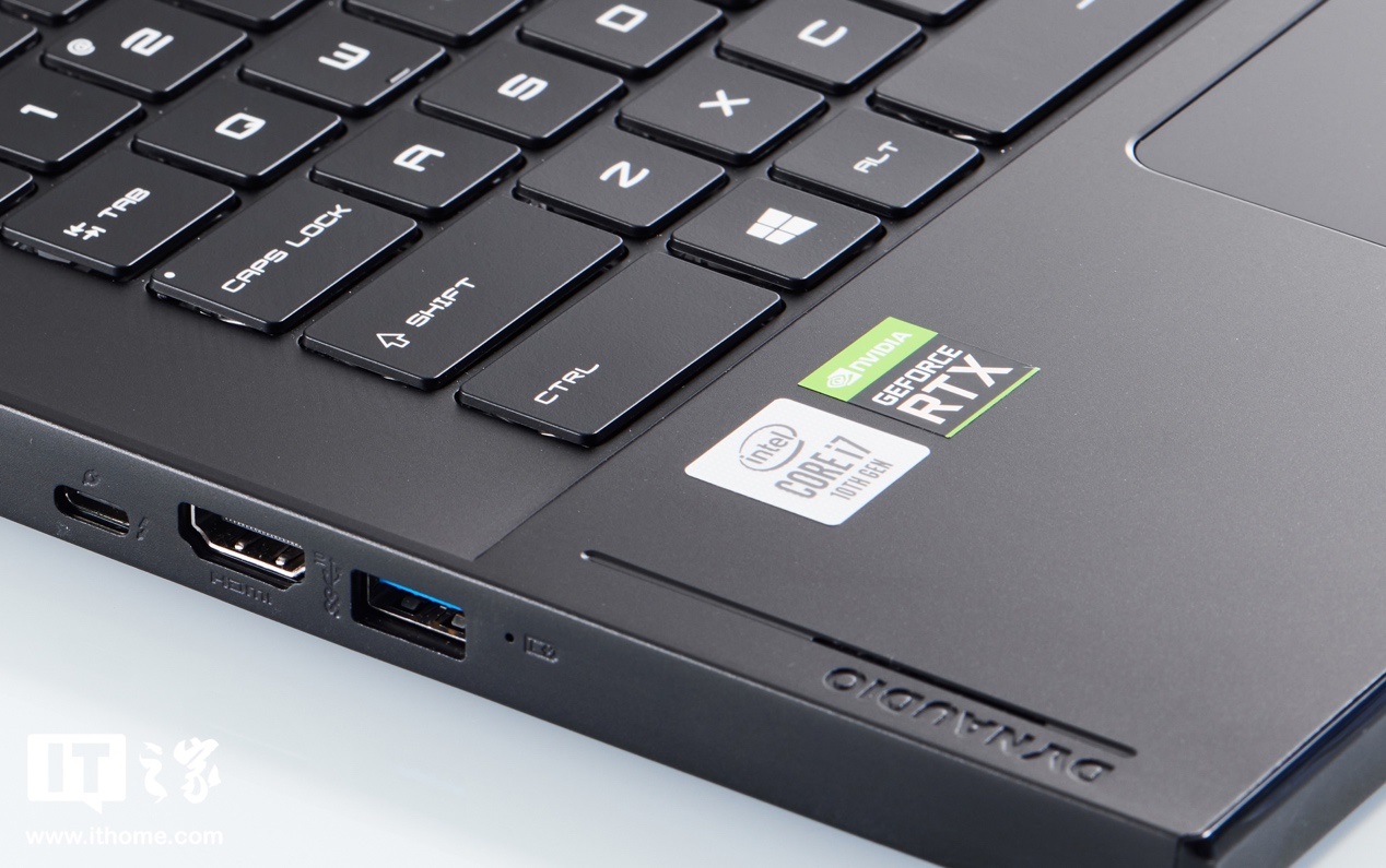 至轻至薄的游戏笔电，微星绝影 2 GS66 体验评测