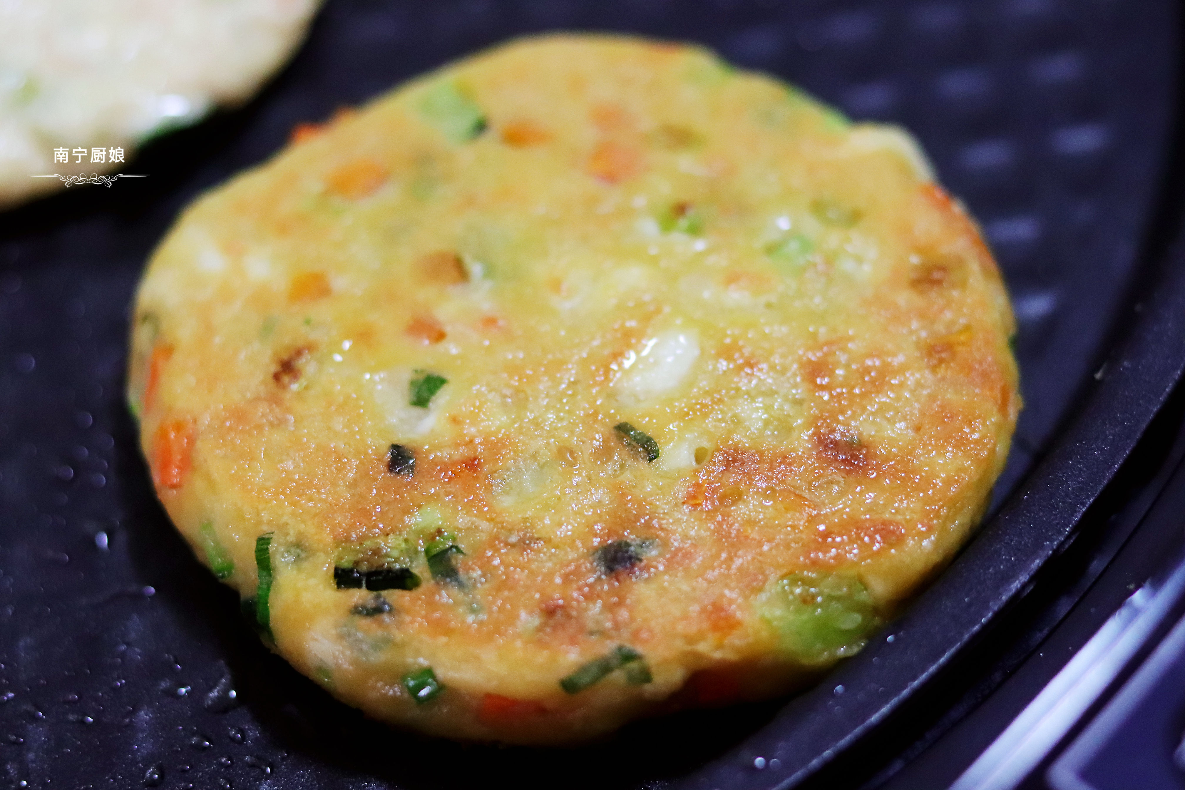 鸡蛋搭配豆腐，只需10分钟，就能做出一道营养丰富又美味的早餐