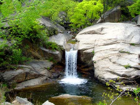 河南旅游：百车奔向嵩县天池山（图）