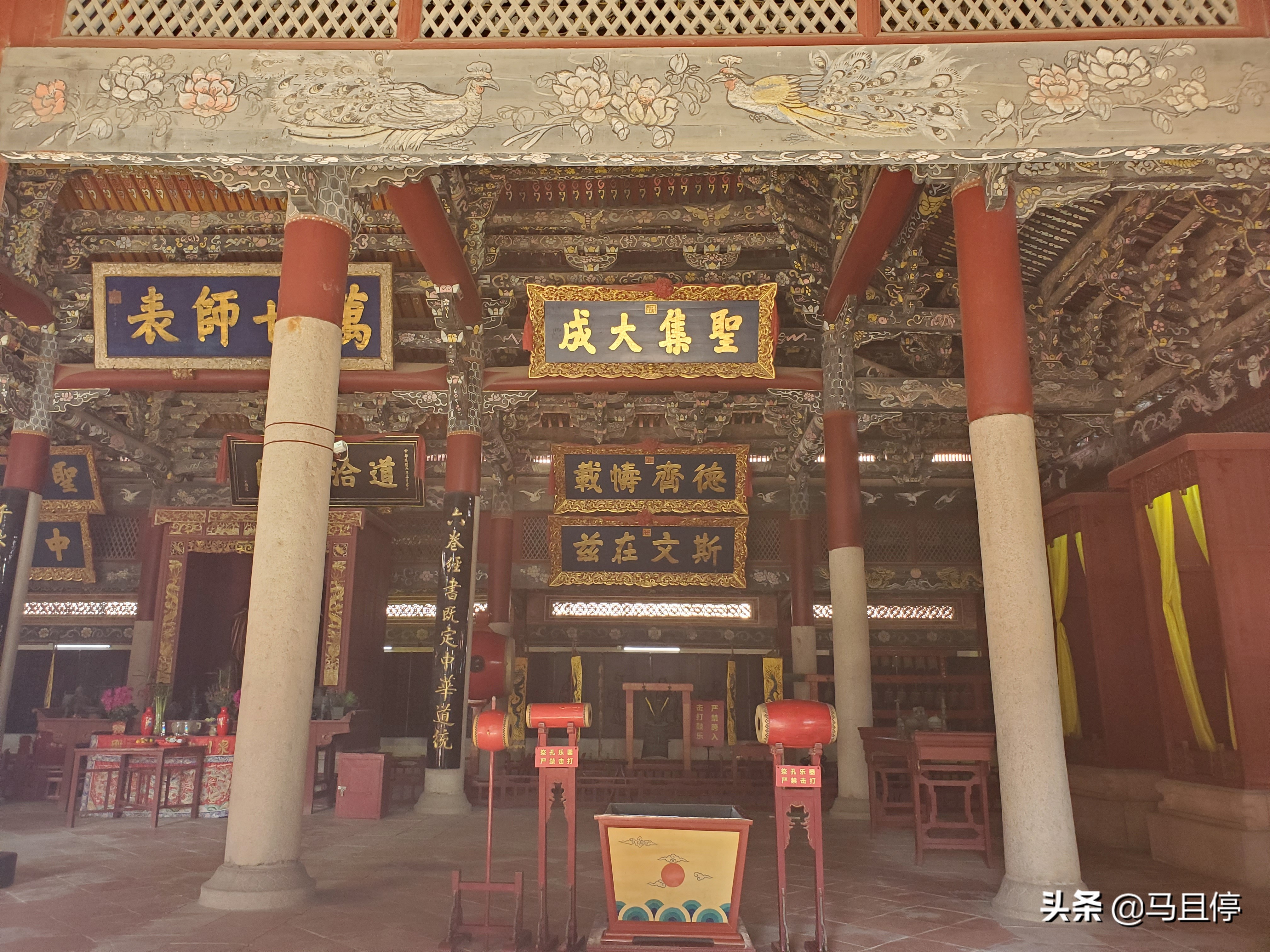 福建泉州有条特别的老街，藏有三种不同宗教寺院，千年来相安无事