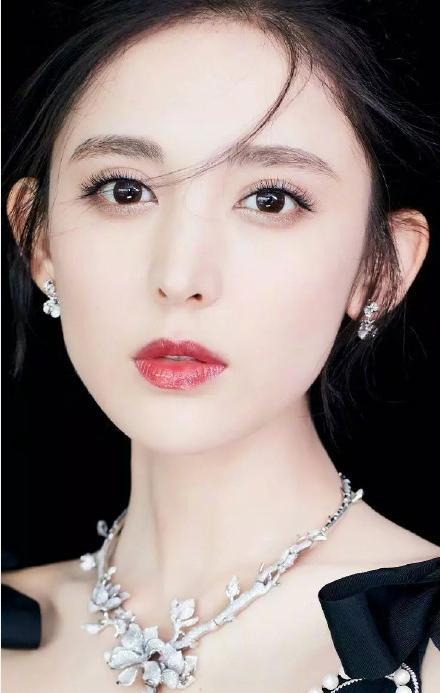 客观分析，热巴、娜扎和佟丽娅，“新疆三美”谁最耐看？
