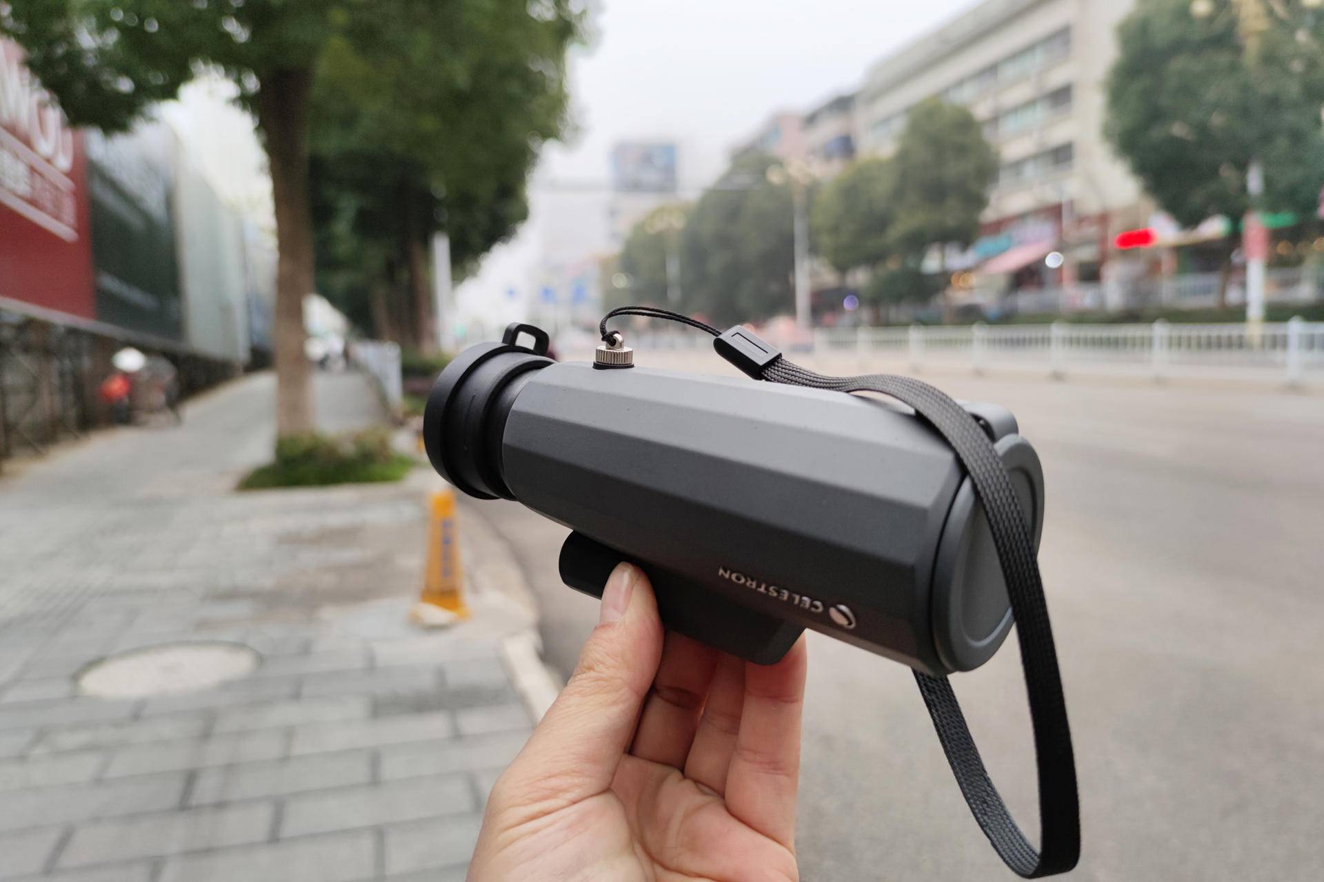 小米有品上架新玩具，10倍放大+广角成像，这款