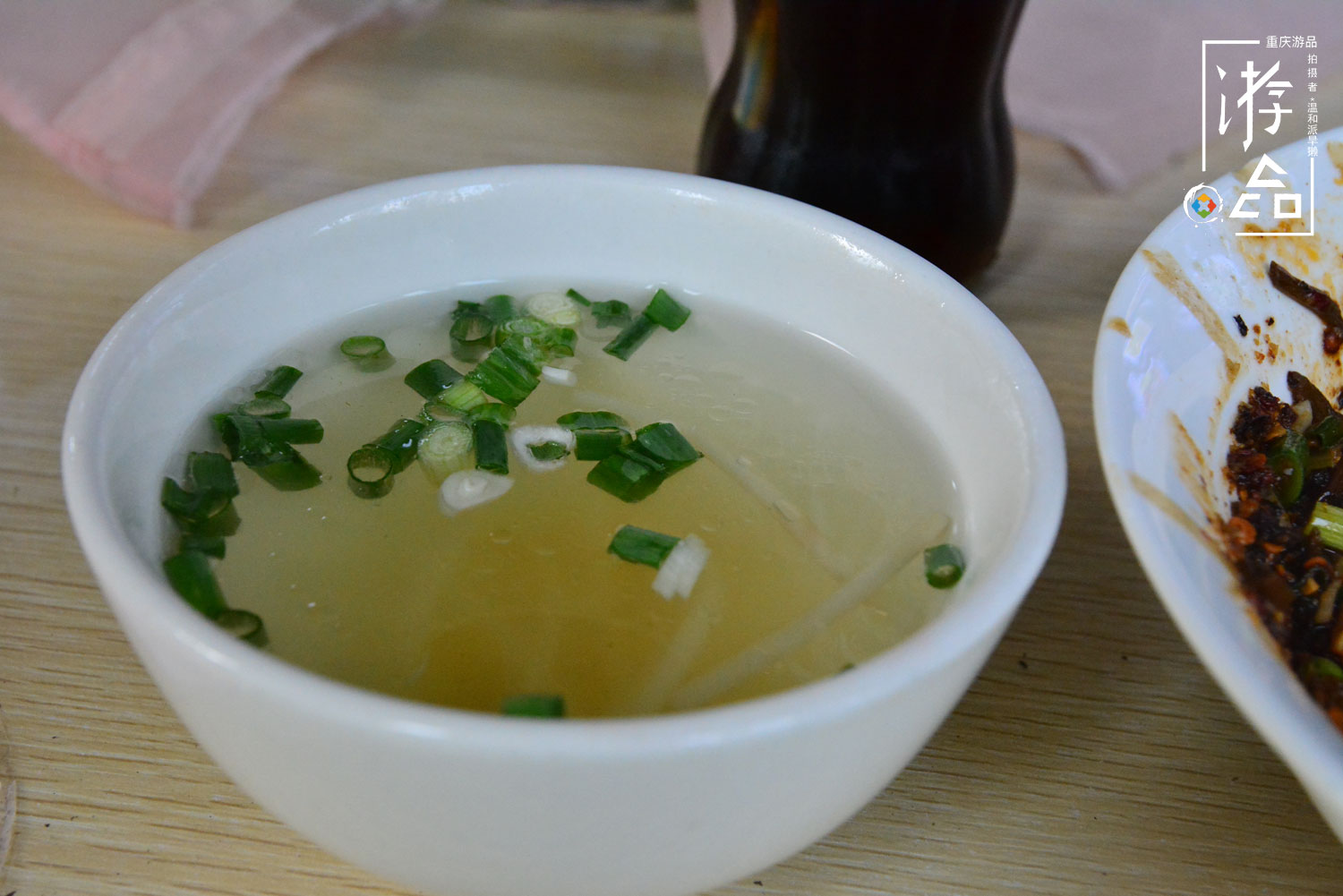 重庆最具争议小面：123台灯与他的堡坎面，偏见是成名的代价？