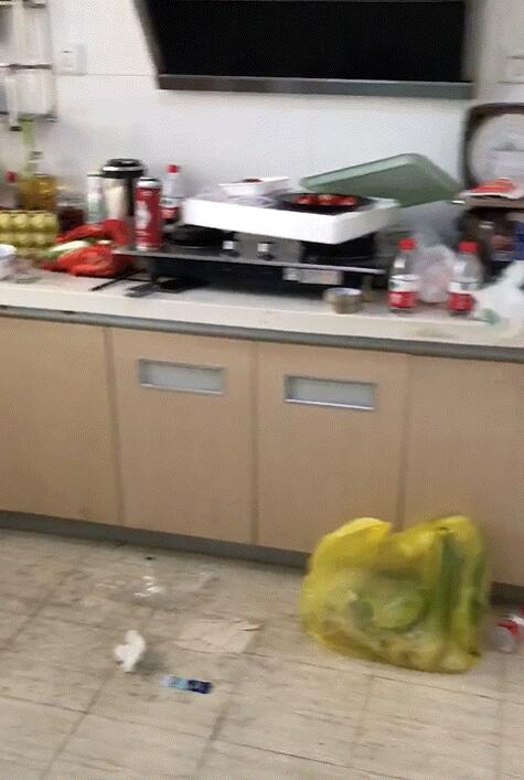 民宿老板向李湘宣战，正在拟写声明澄清，实际