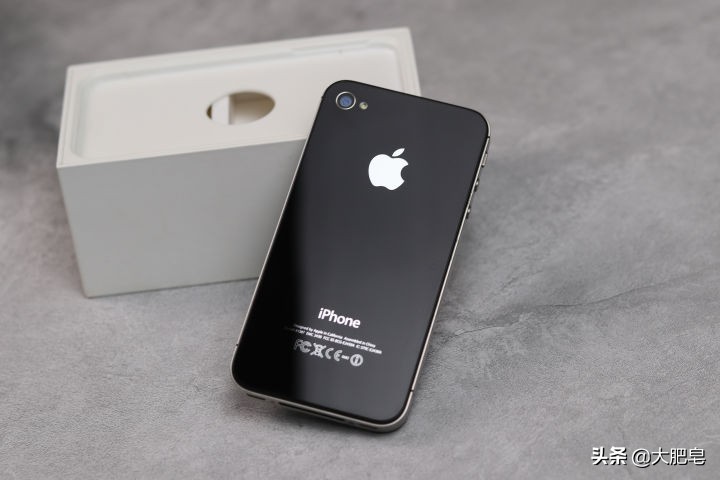 「复古向」iPhone 4s老机新聊，你你是否还记得以前的“金子规格”吗？