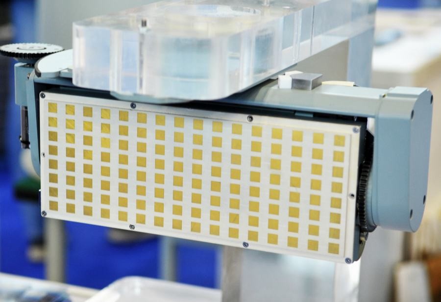 �ҹ����ͺ����״��ع⣬��ͬʱ����64��Ŀ�꣬�ۺ�����ǿ��