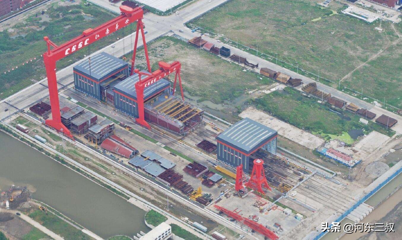 江南巨型浮船坞下水，003型航母或于9月进入总装阶段