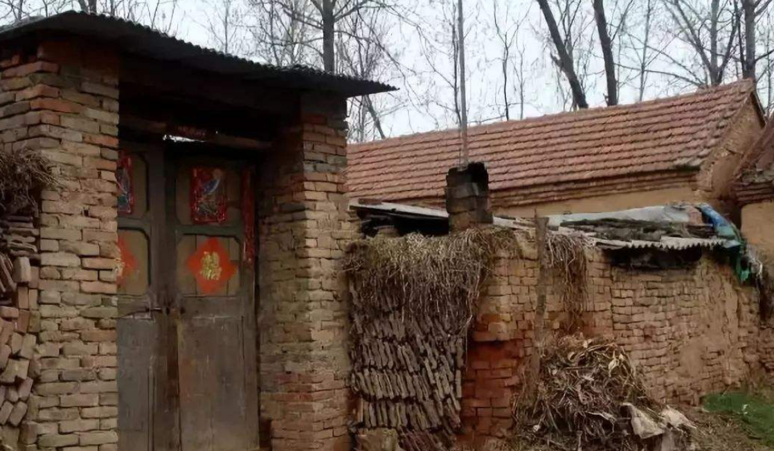 你知道为什么农村老房子没人住以后一段时间后