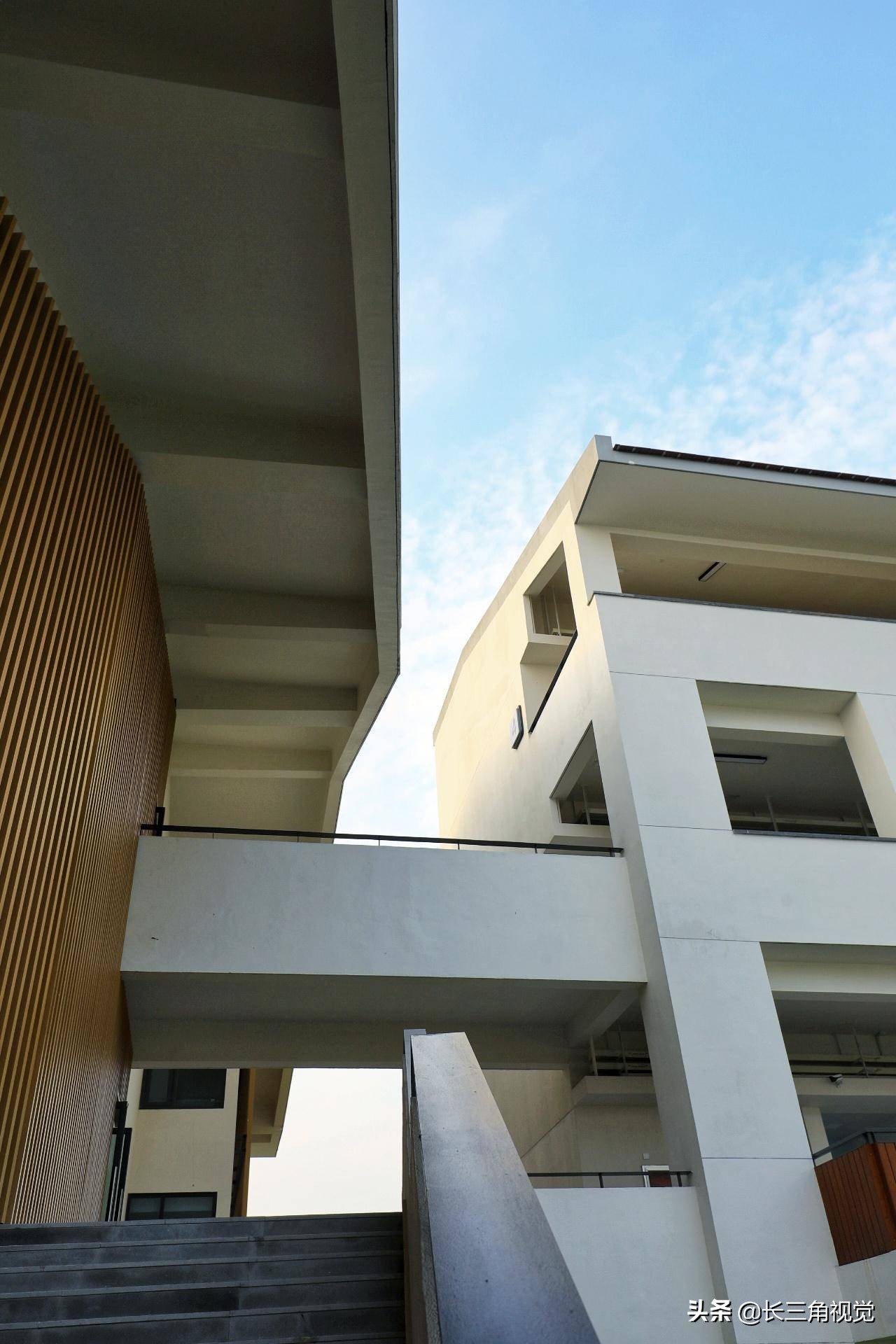 湖州市滨湖高级中学的"高颜值"即将亮相(图19)