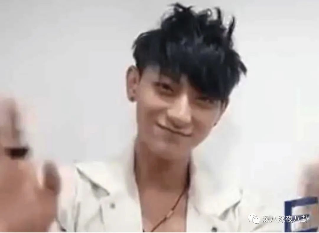黄子韬，你再吼一句试试？