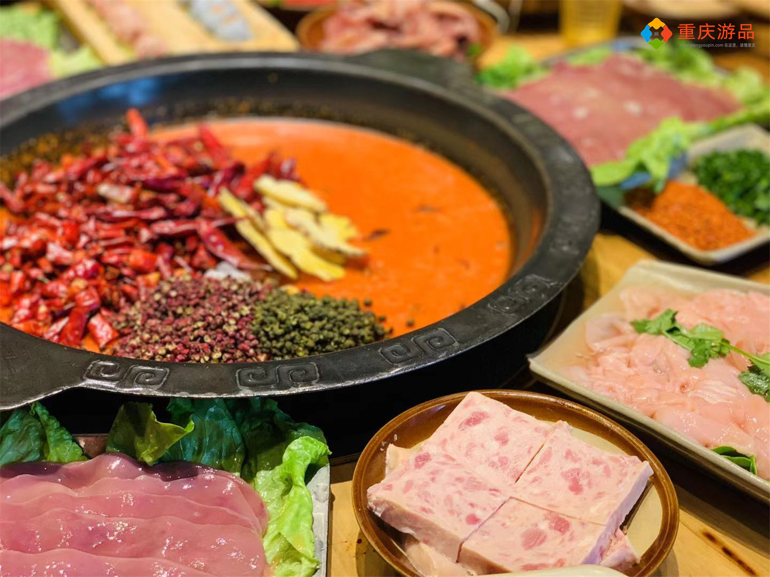 重庆影视剧：为山城量身打造的《火锅英雄》，味道够不够麻辣？