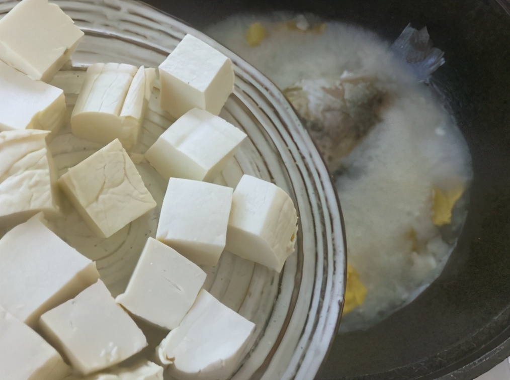 图片[5]-豆腐鲫鱼汤做法步骤图 没腥味-起舞食谱网