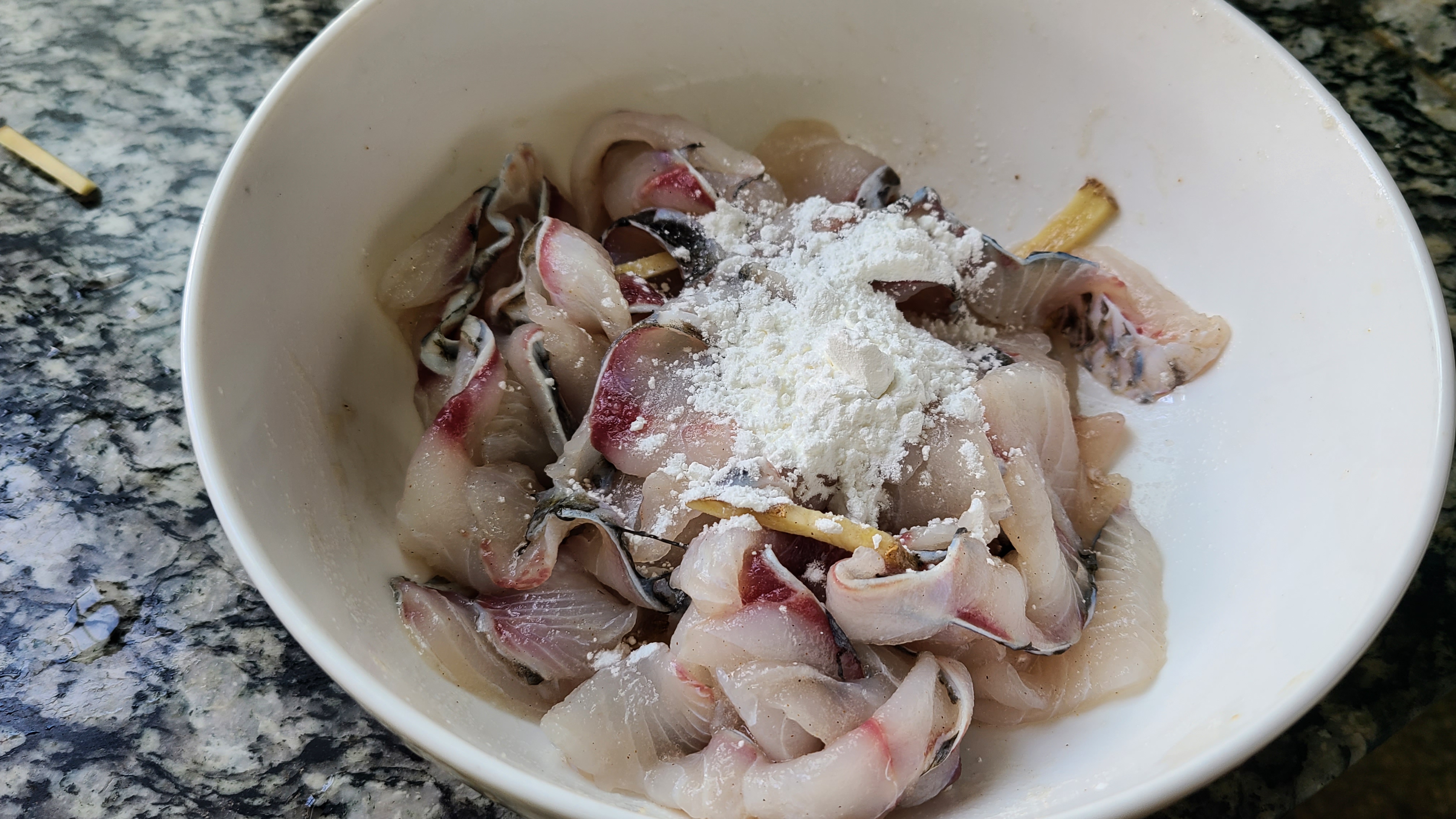 蒜香魚片，又香又好吃的一道家常菜，味道鮮美，值得一吃