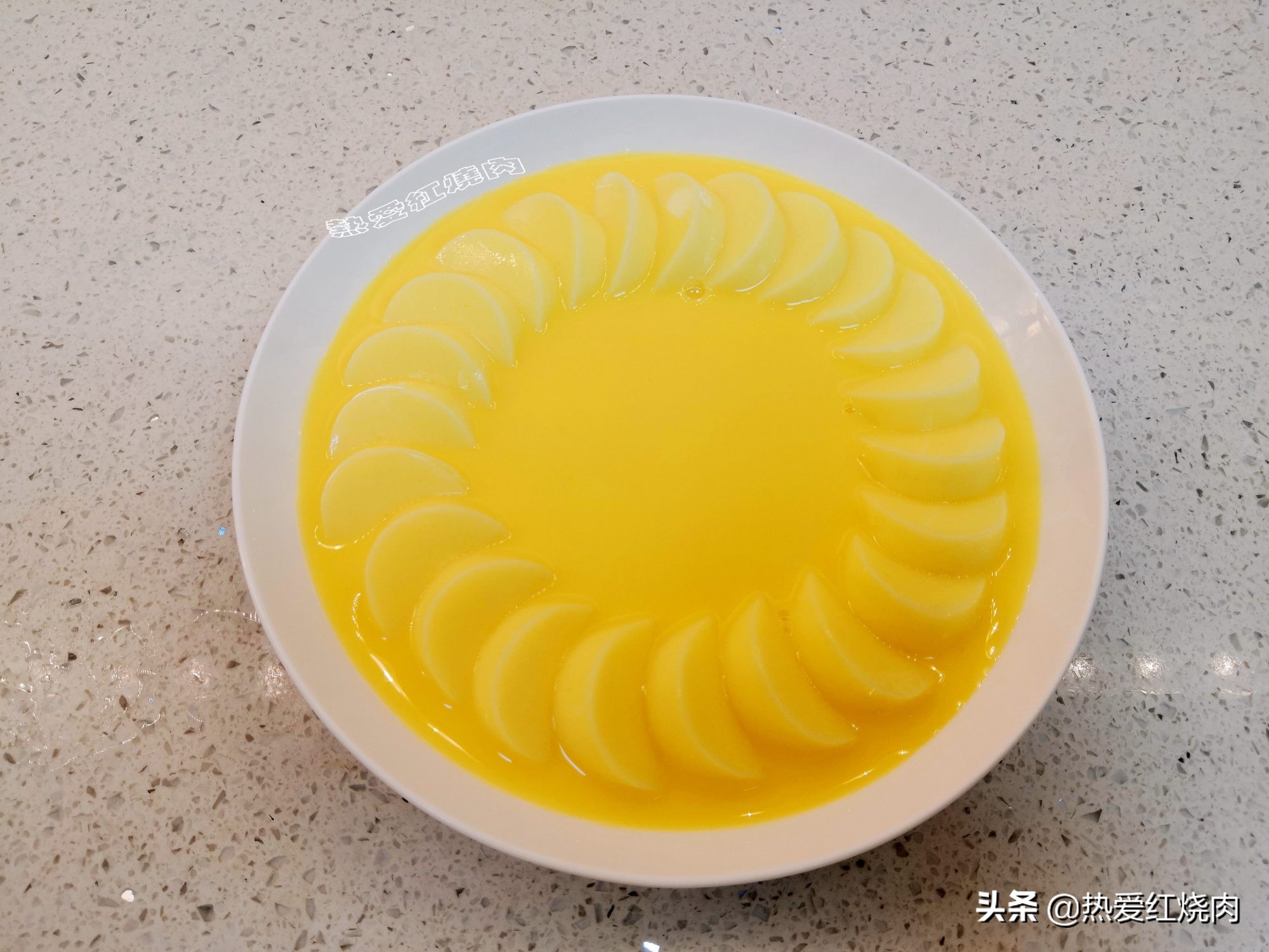 蒸蛋羹换个做法真漂亮，口感滑嫩一点空洞也没有，照着做你也行