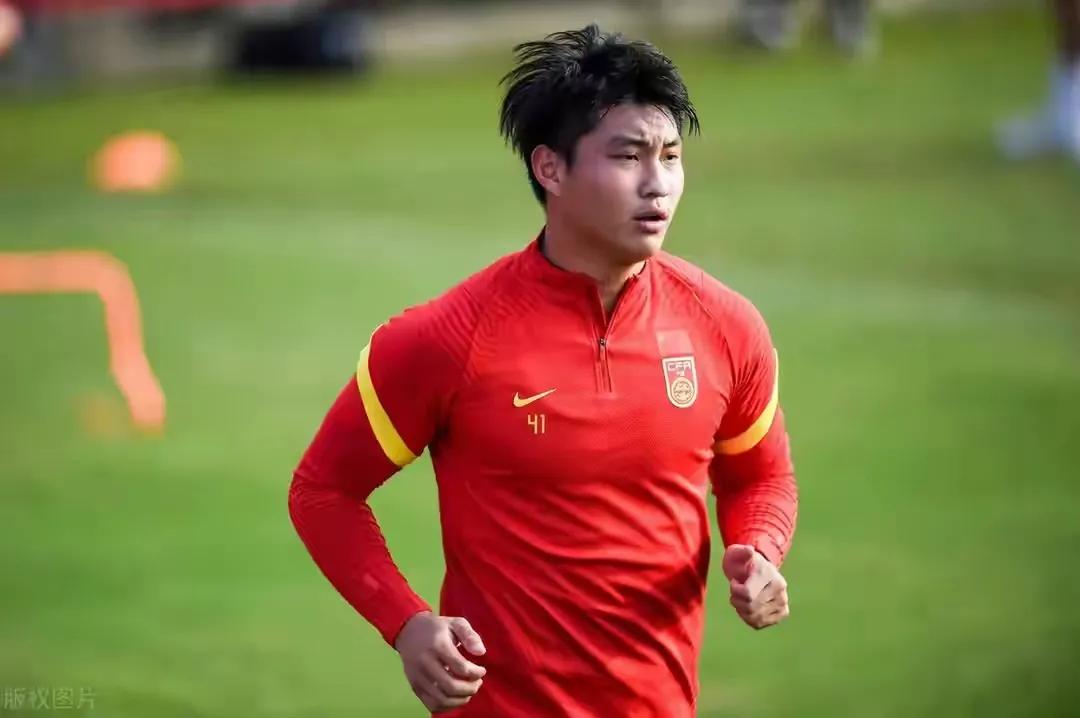 国家队凌晨两点首战袋鼠是战而胜之还是功亏一篑？全取3分有没有