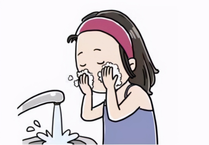 脸上“刷酸”后护肤应该怎么做？洁面、护理、化妆都有讲究