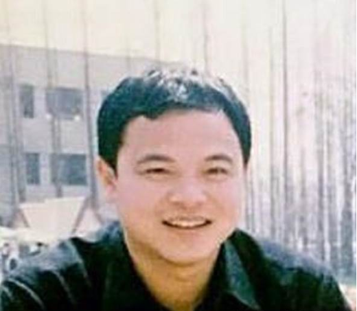 突发！黄子韬52岁爸爸因病去世，生前与黄子韬合开公司