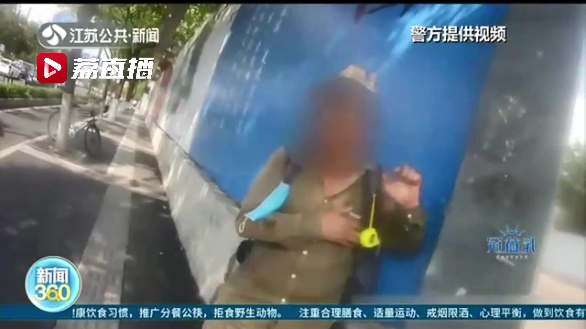 身上只剩百来块钱的男子得知老家被淹急坏了 民警：你回家的路费我们来