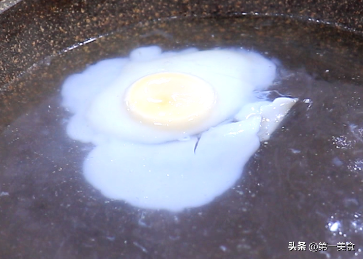 图片[4]-3种荷包蛋做法 圆润不散 不要只会下锅煮啦！-起舞食谱网