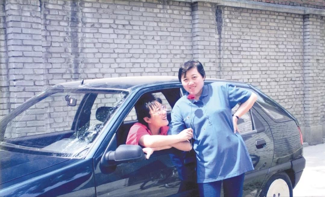 80年代的第一批“丁克”，现已步入晚年，膝下无子靠什么生活？