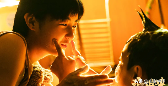 " my elder sister " day booking office gains the championship, zhang Zifeng of 20 years old, why can so " horizontal " ? 