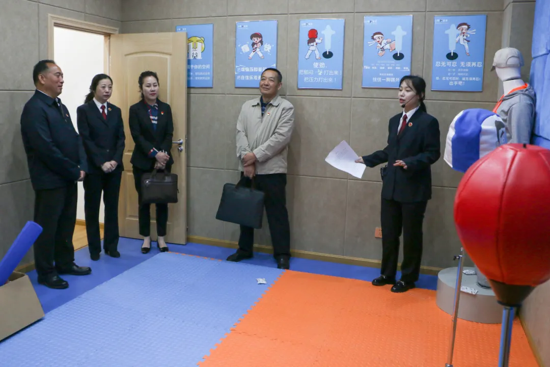 省第六驻点指导组到楚雄州人民检察院检查指导队伍教育整顿工作