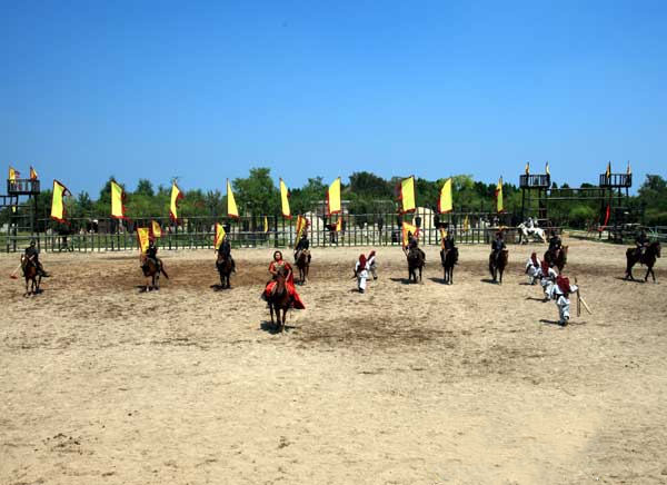 山东旅游：沂蒙山天上王城探秘（图）