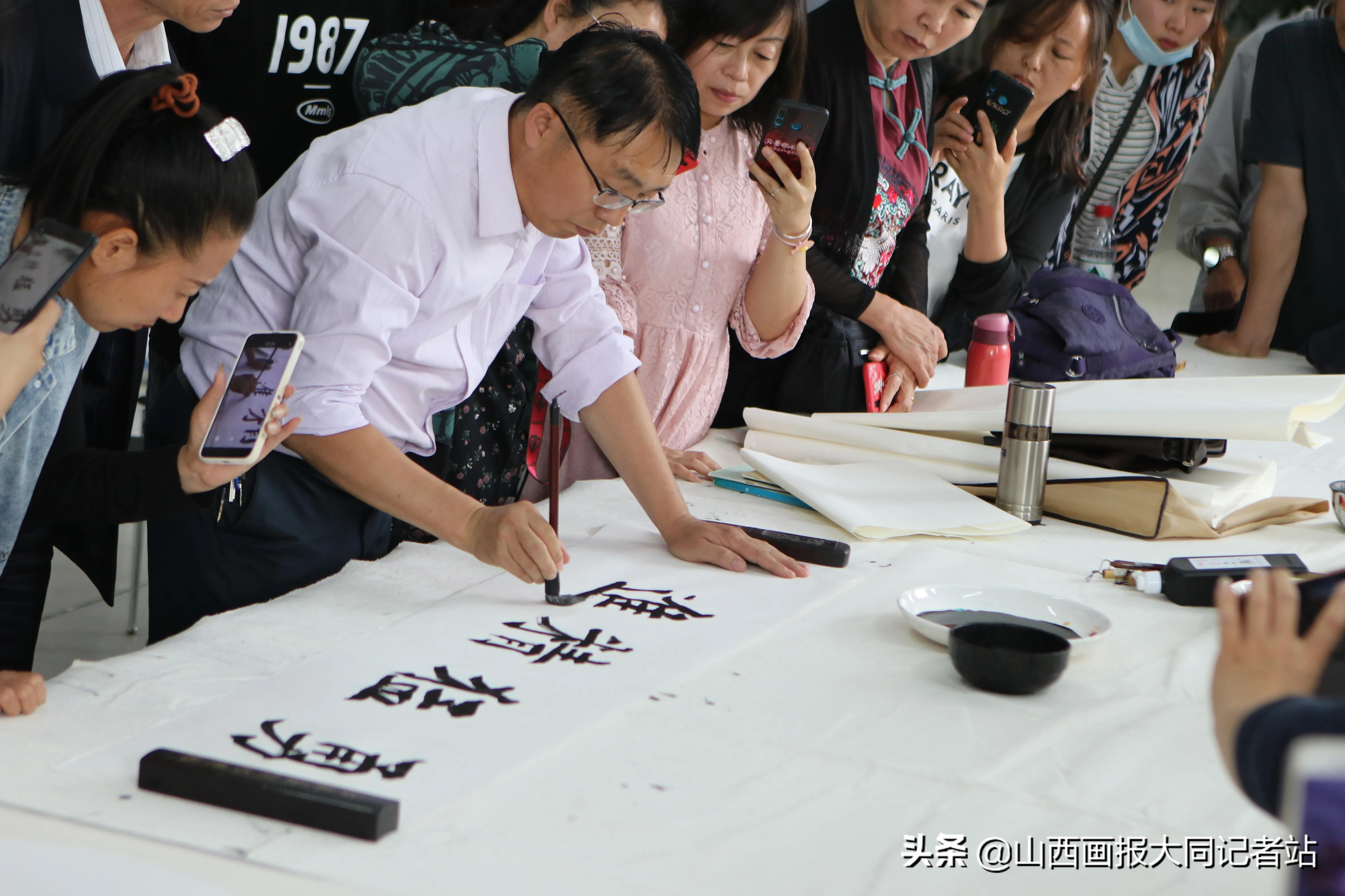 大同大学书法系助力企业文化建设