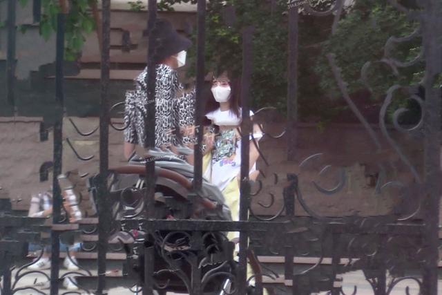 贾乃亮又出新绯闻！被爆和李小璐一周见两次，还穿情侣装合拍热舞