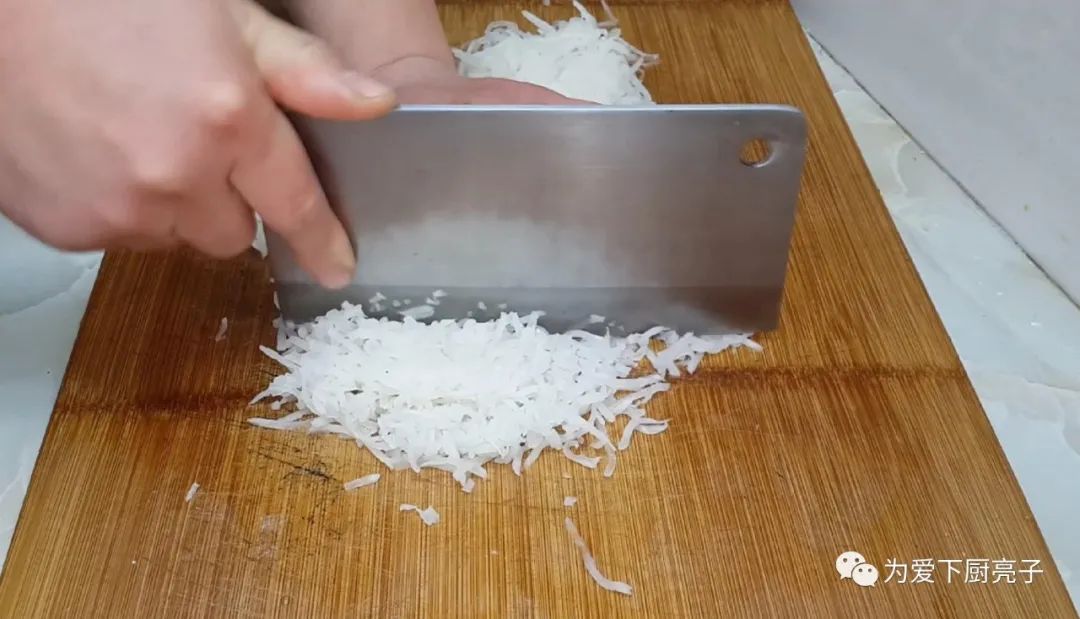 蘿蔔不要包餃子了，筷子一攪，做出創意素丸子，好吃到拿肉都不換