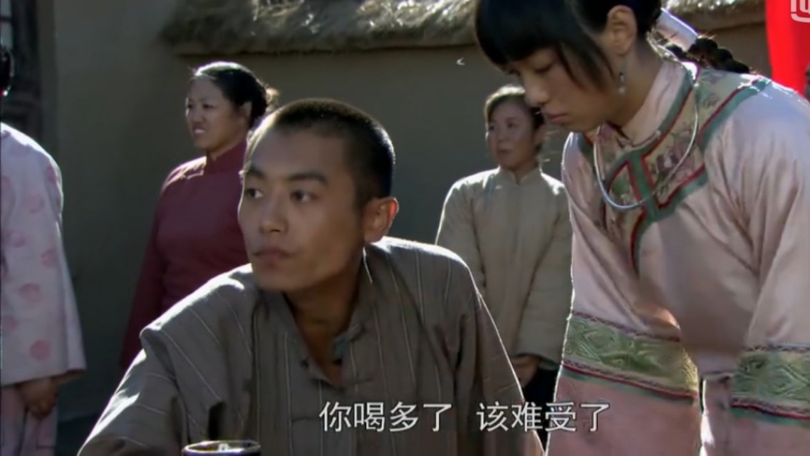 重温《闯关东》，爱得卑微却执着的秀儿，让人心疼但并不值得可怜
