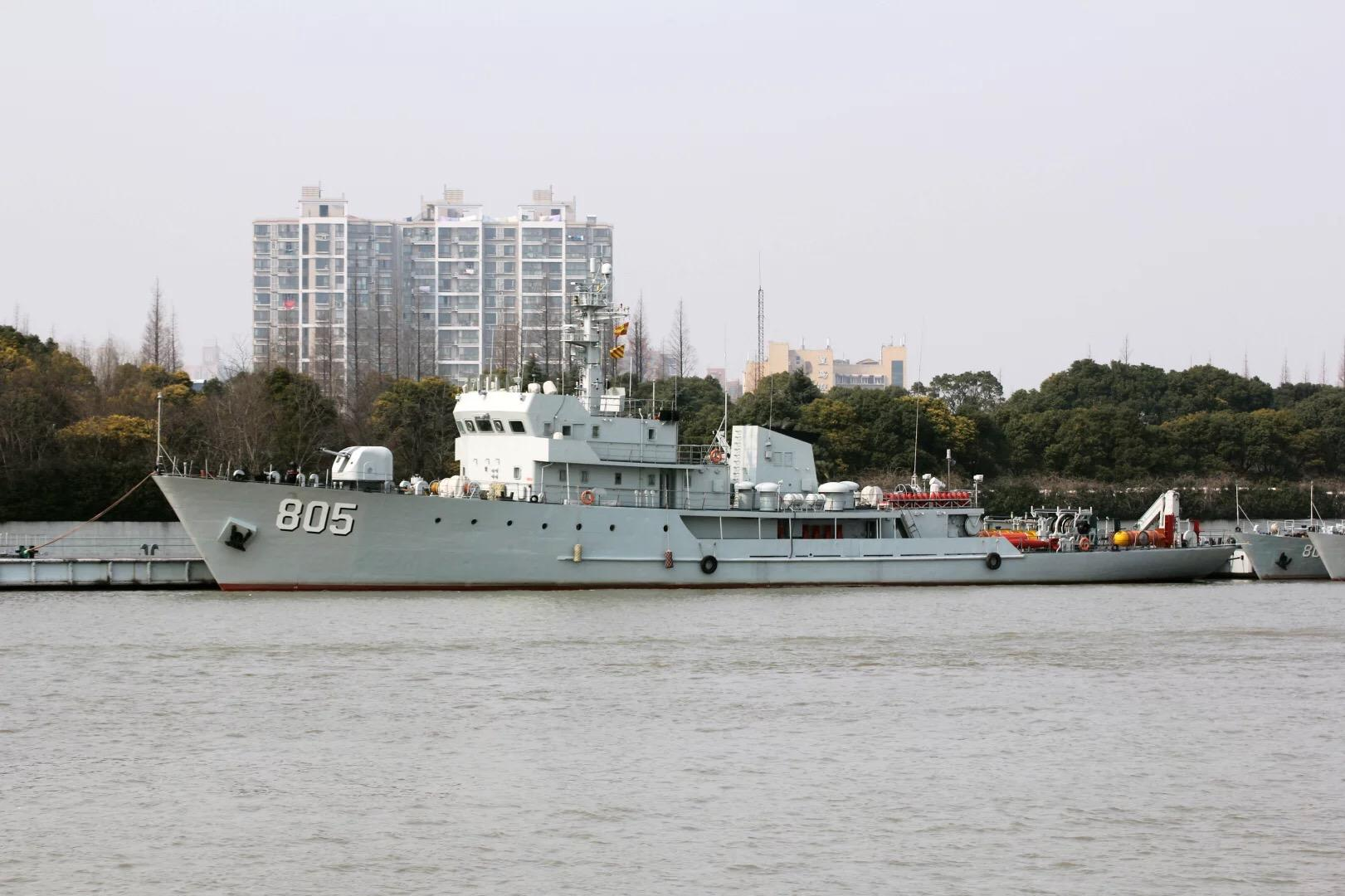 我海军入列2艘不可小觑的新舰，国际评论：对台海峡的解放军很重要