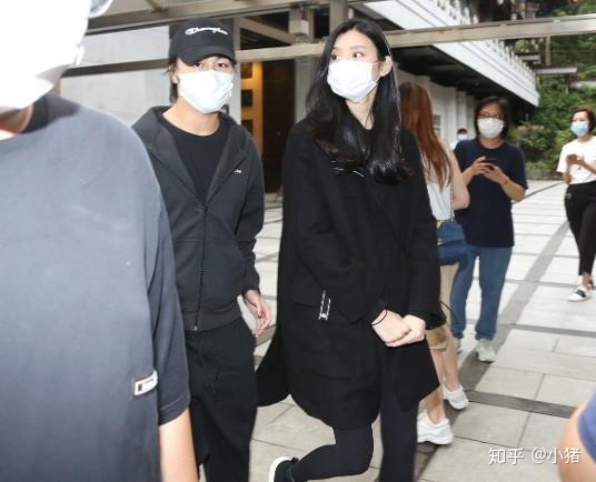 何猷君否认奚贵妃怀二胎，“狼来了”说多了就