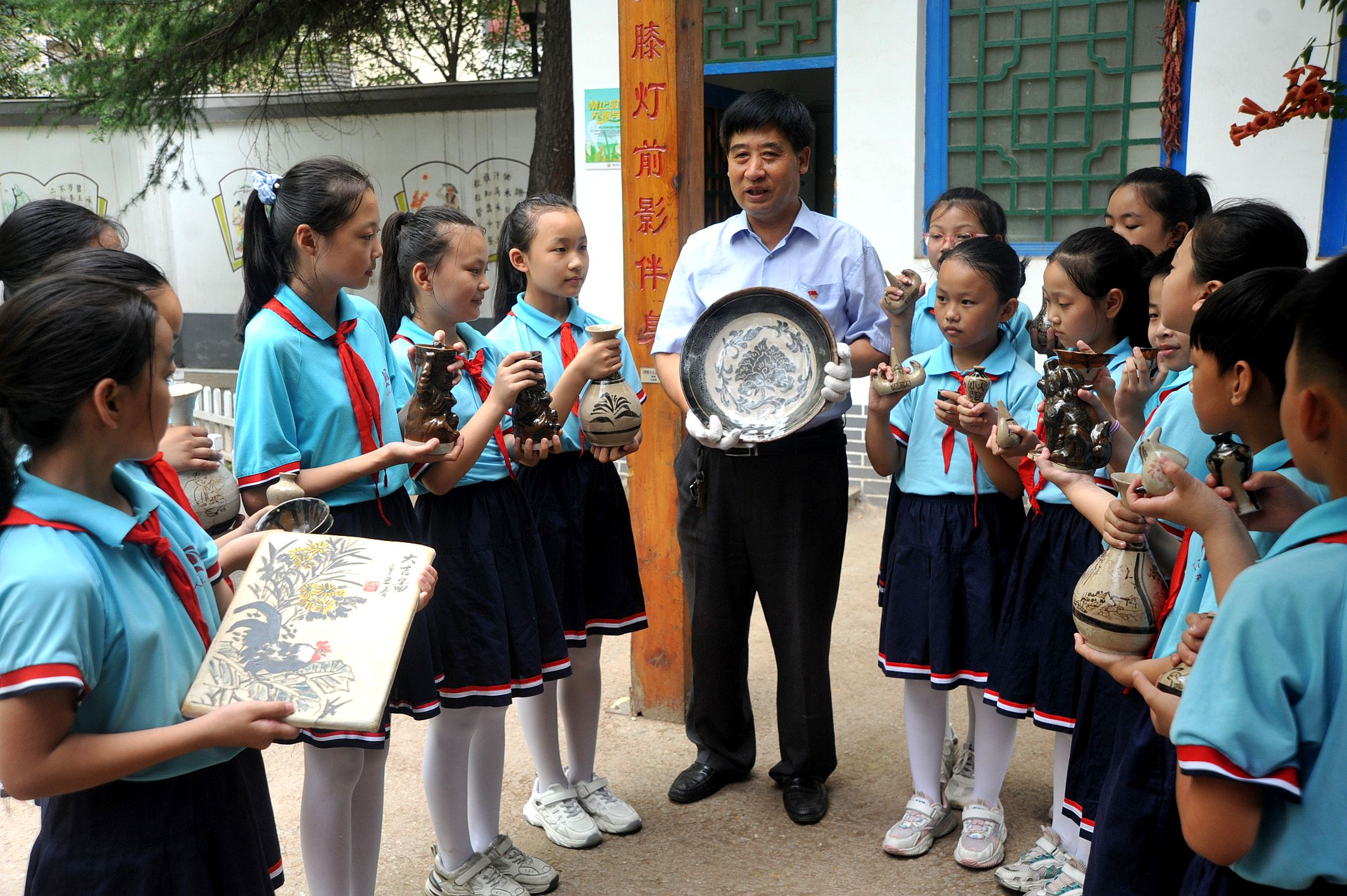 百年初心历久弥坚，千年窑火生生不息——邯郸市复兴区人民小学第一批“瓷器”出窑了