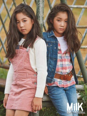 尹钟信退圈游走美国 与妻子身高差受质疑 作品曾