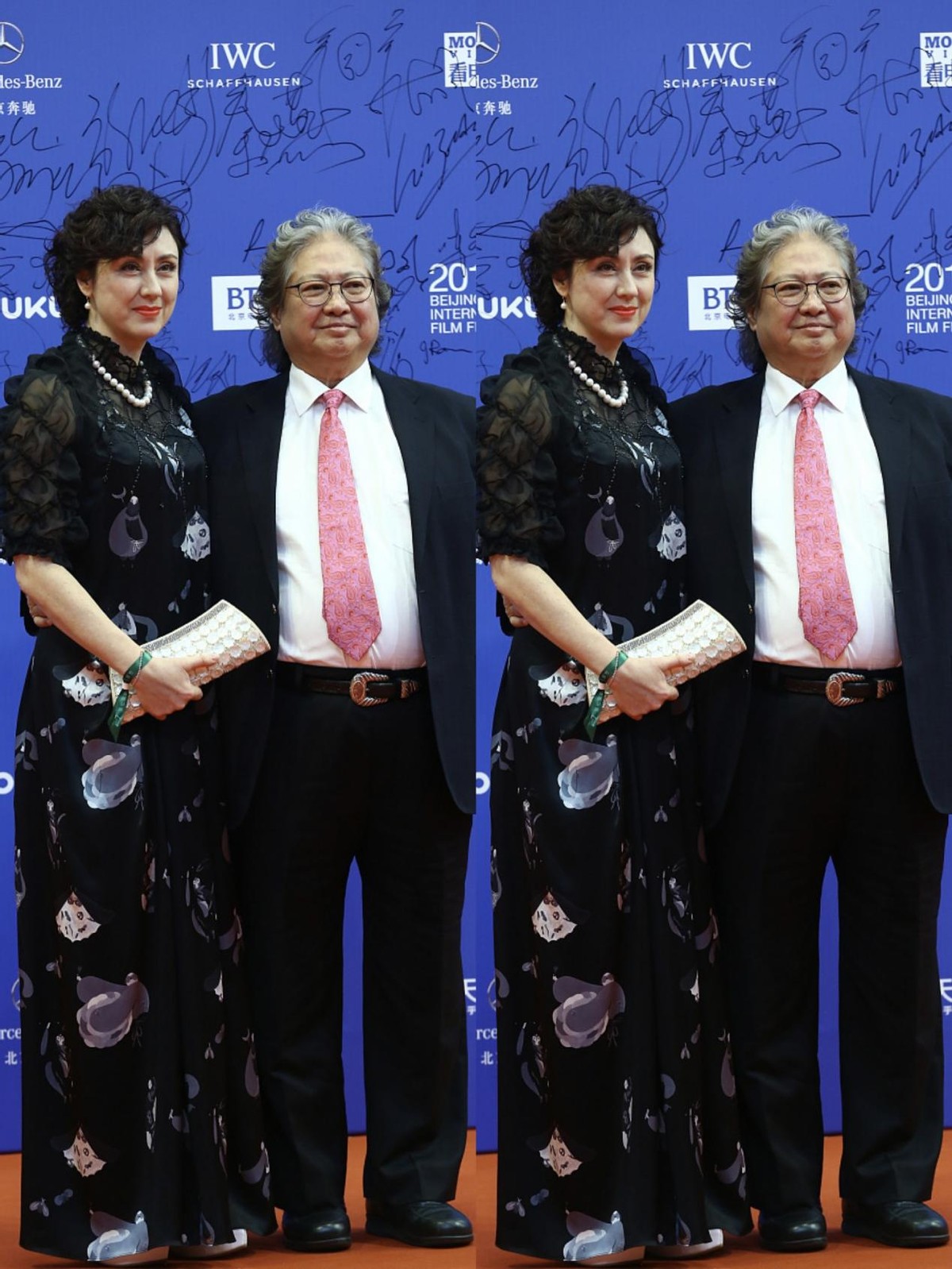 洪金寶現(xiàn)任妻子真是優(yōu)雅的代表，笑起來滿臉褶，但依舊氣質(zhì)高貴