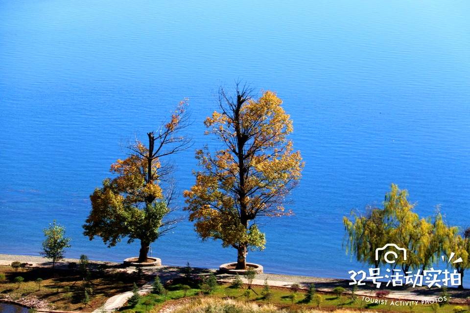 Coming to Lugu Lake will make people wonder if they are willing to forget the time and forget themselves in their dreams