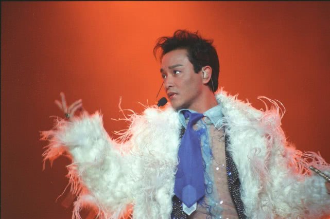 受过张国荣恩惠的9位明星，一位比肩四大天王，