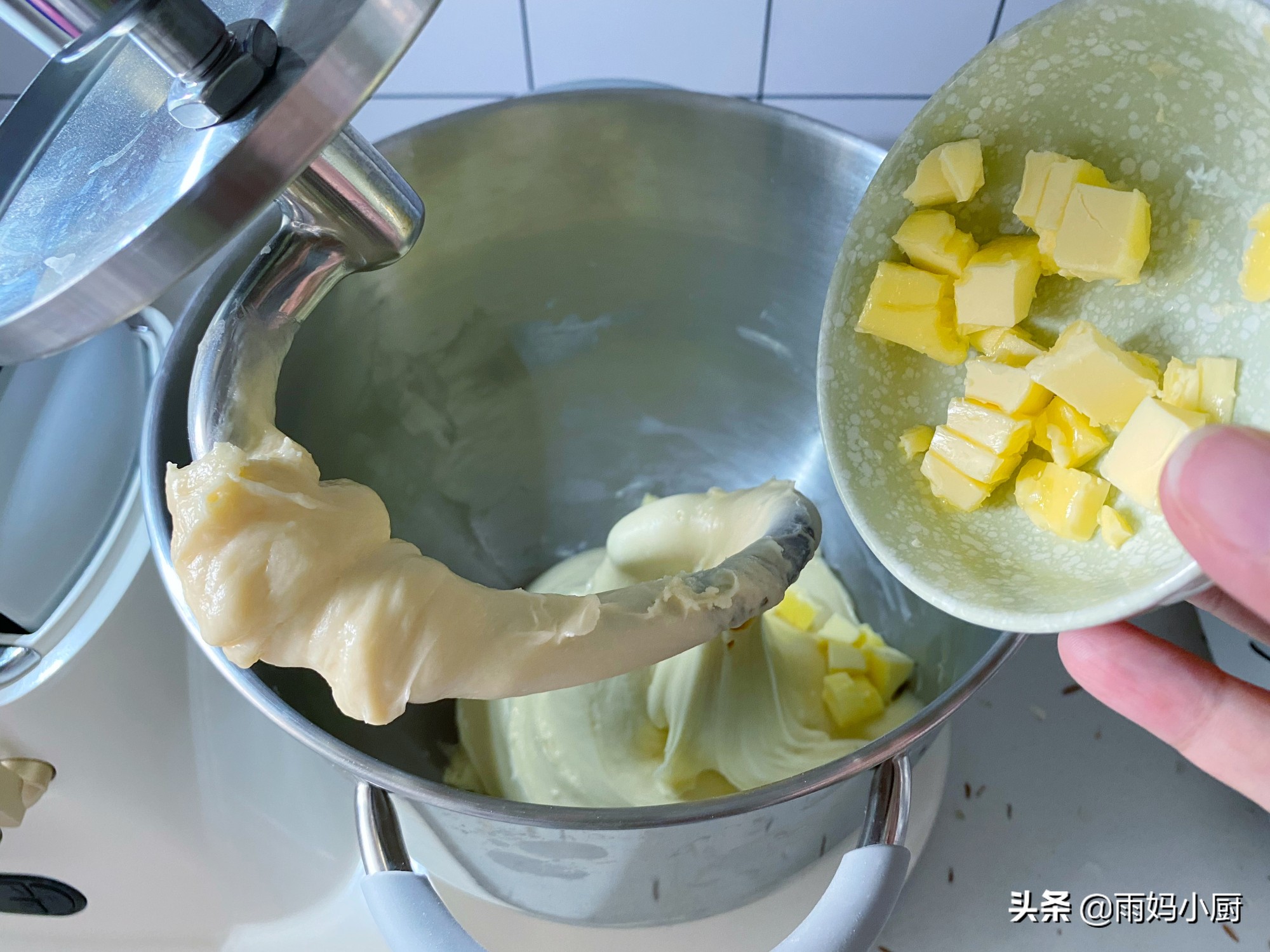 暑假，给孩子做早餐就用它，吃法多样又方便，组织拉丝又细腻