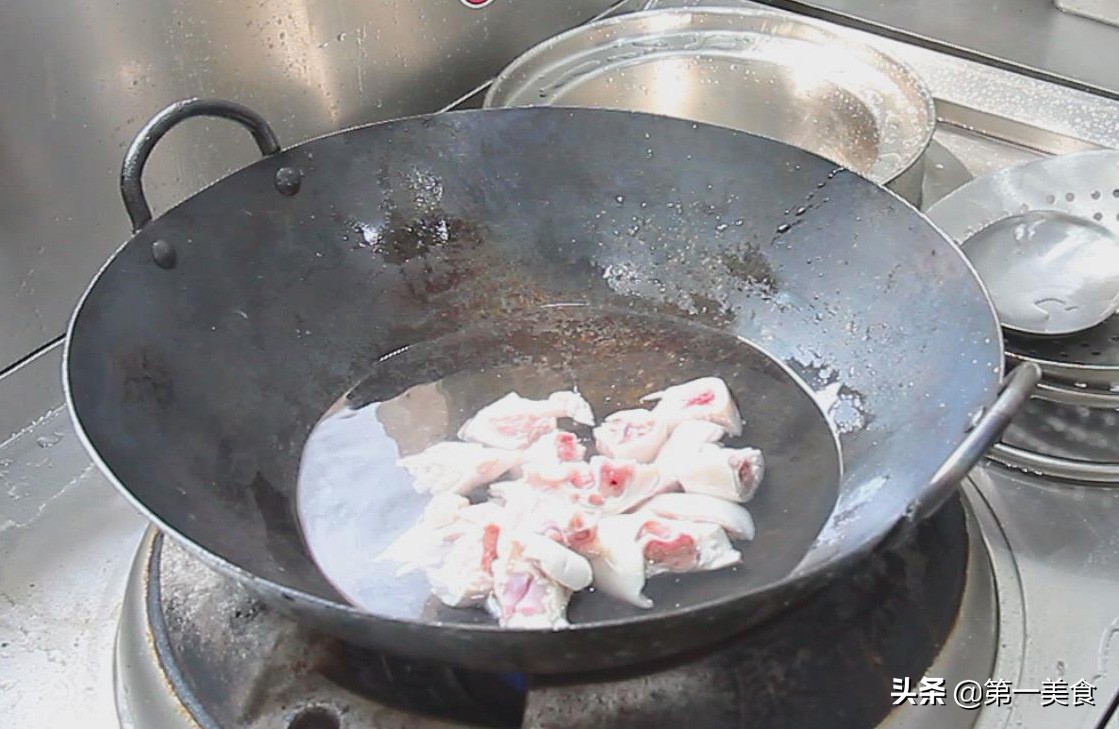 图片[6]-厨师长详细教学红烧猪蹄 软烂入味 口感软糯 满满的胶原蛋白-起舞食谱网
